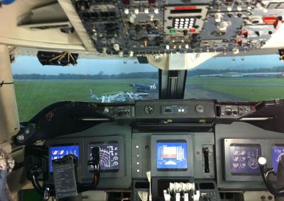 Boeing 747 cockpit